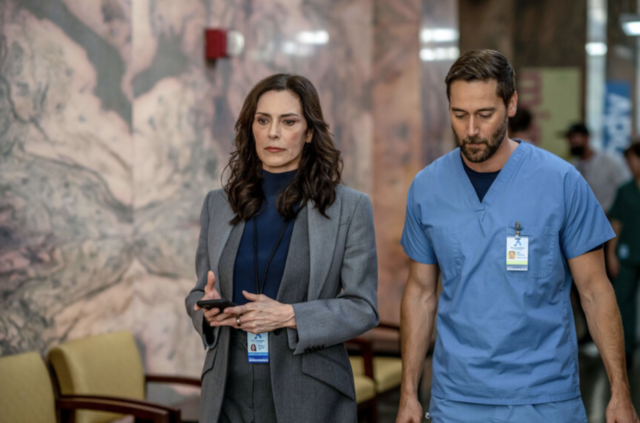 Watch New Amsterdam (2nd AD) (S4)